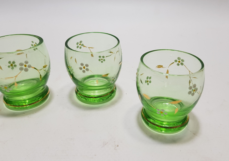 MİNELİ VE ALTIN VARAKLI 4 ADET ZEMZEM BARDAĞI