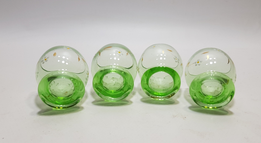 MİNELİ VE ALTIN VARAKLI 4 ADET ZEMZEM BARDAĞI