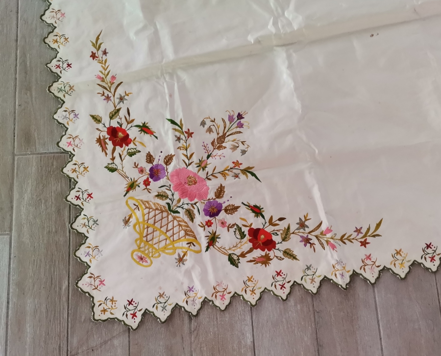 İPEK ATLAS ÜZERİ İPEK İŞLİ HAMAM BOHÇASI