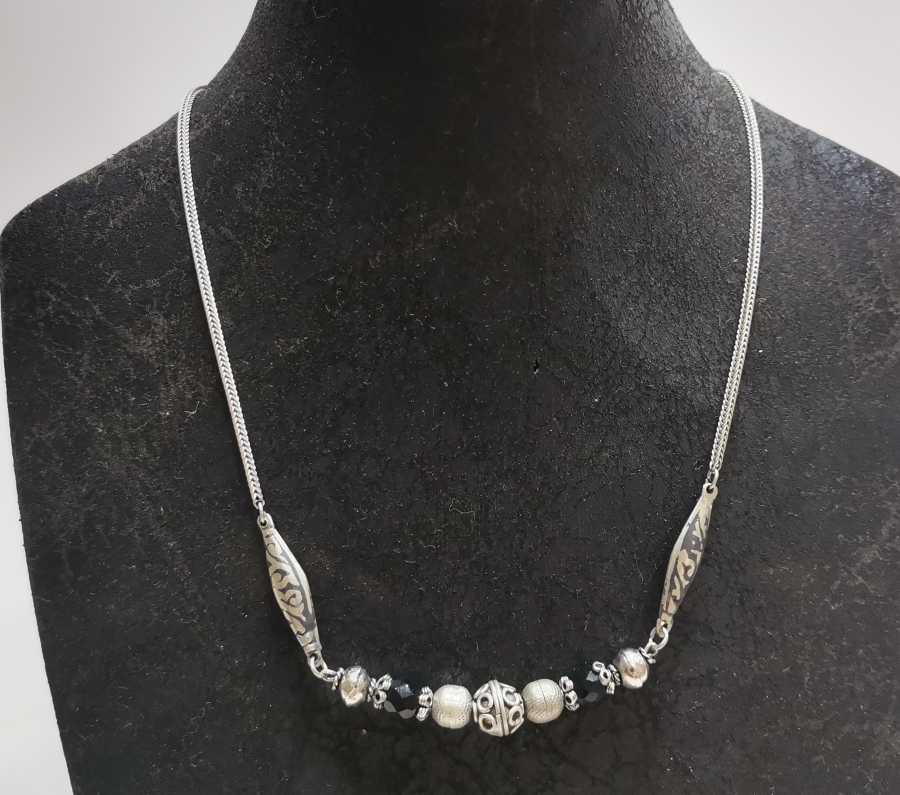 ÜZERİ SAVAT İŞÇİLİKLİ OSMANLI PARÇALARDAN DİZAYN EDİLMİŞ ANTİKA GERDANLIK