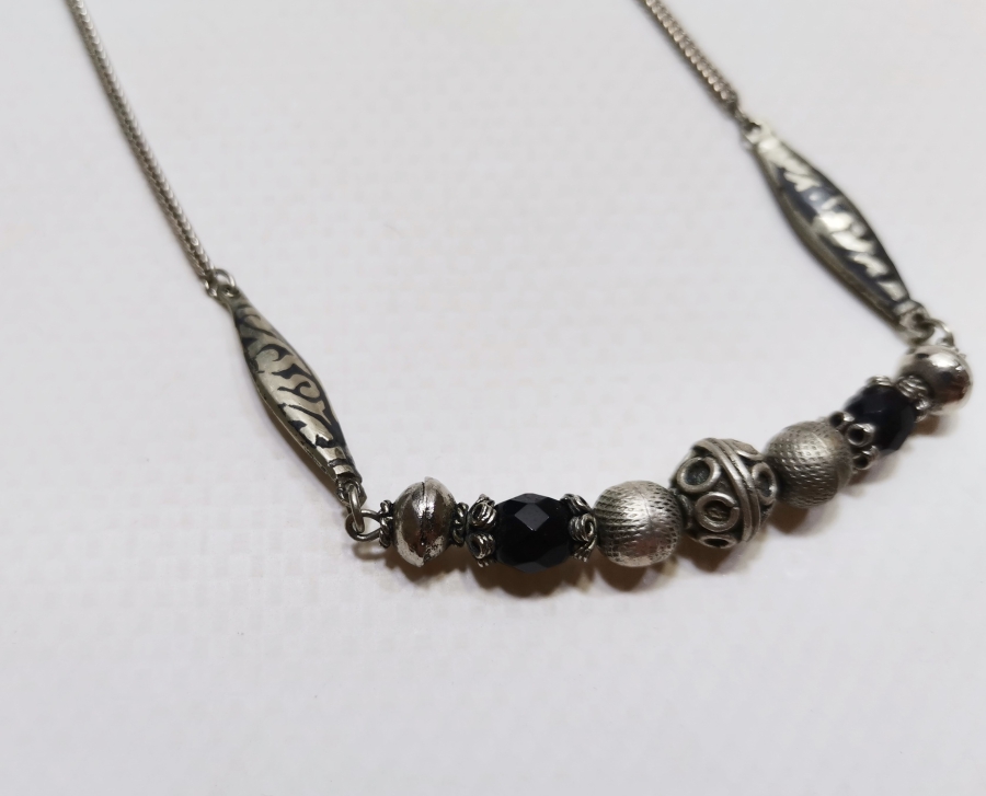 ÜZERİ SAVAT İŞÇİLİKLİ OSMANLI PARÇALARDAN DİZAYN EDİLMİŞ ANTİKA GERDANLIK