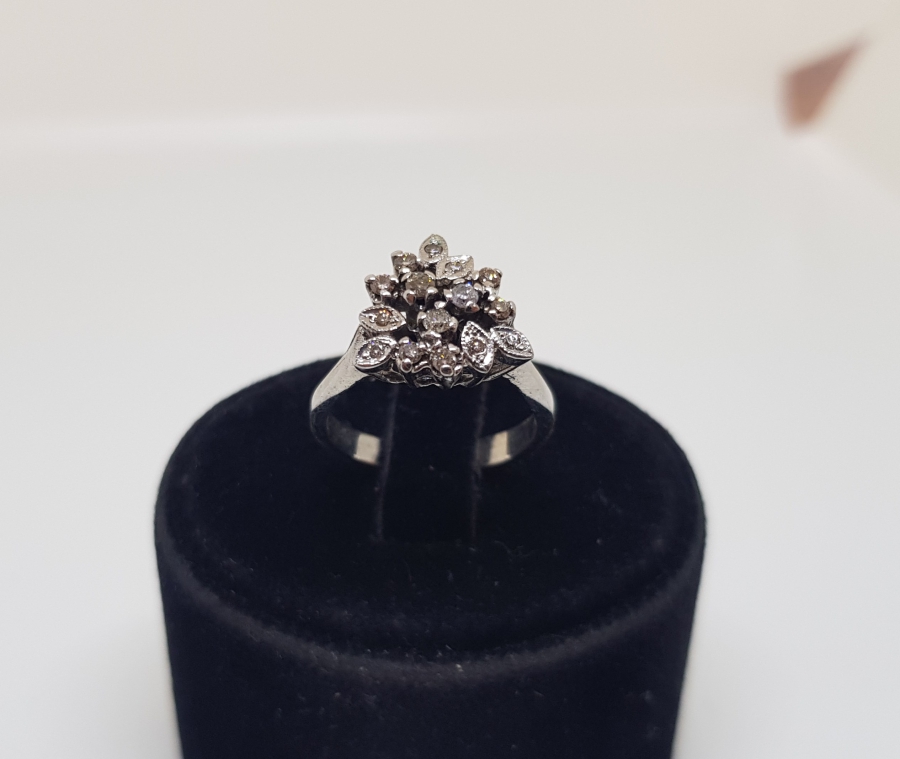 YAPRAK MODEL PIRLANTA TAŞLI ÖZEL YAPIM YÜZÜK