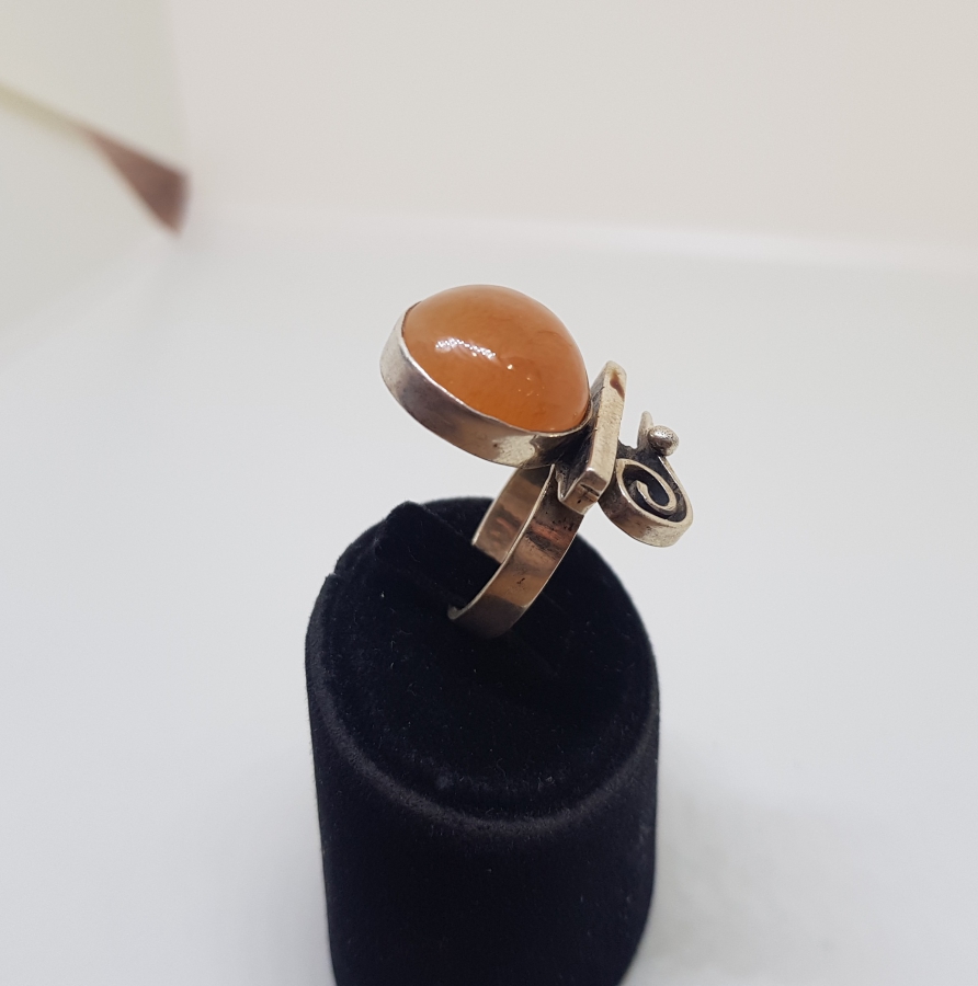 ÖZEL DİZAYN YEŞİM TAŞLI GÜMÜŞ YÜZÜK