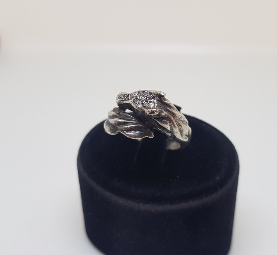 AT BAŞI FORMUNDA YAPILMIŞ MARGAZİT TAŞLI GÜMÜŞ YÜZÜK