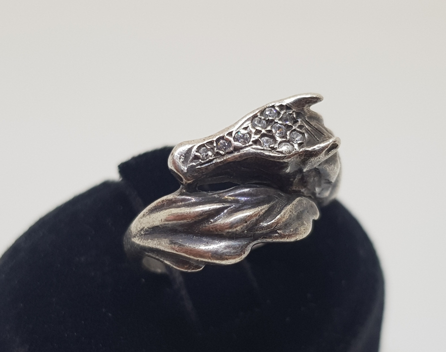 AT BAŞI FORMUNDA YAPILMIŞ MARGAZİT TAŞLI GÜMÜŞ YÜZÜK