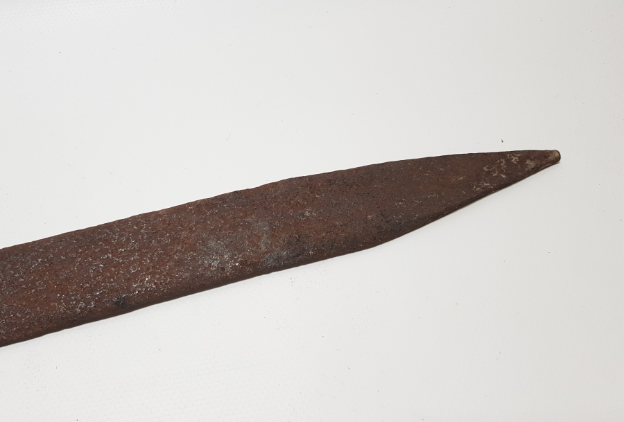 ÜZERİ OSMANLICA YAZILI EL DÖVME DEMİRDEN MAMUL ÇERKES İŞİ ÇOK NADİR ÇERKES EĞİTİM KAMASI