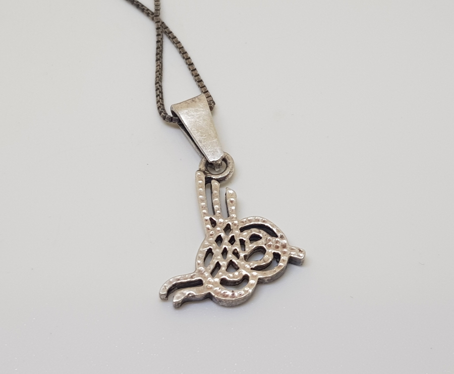 TUĞRA GÖRSELLİ GÜMÜŞ KOLYE UCU