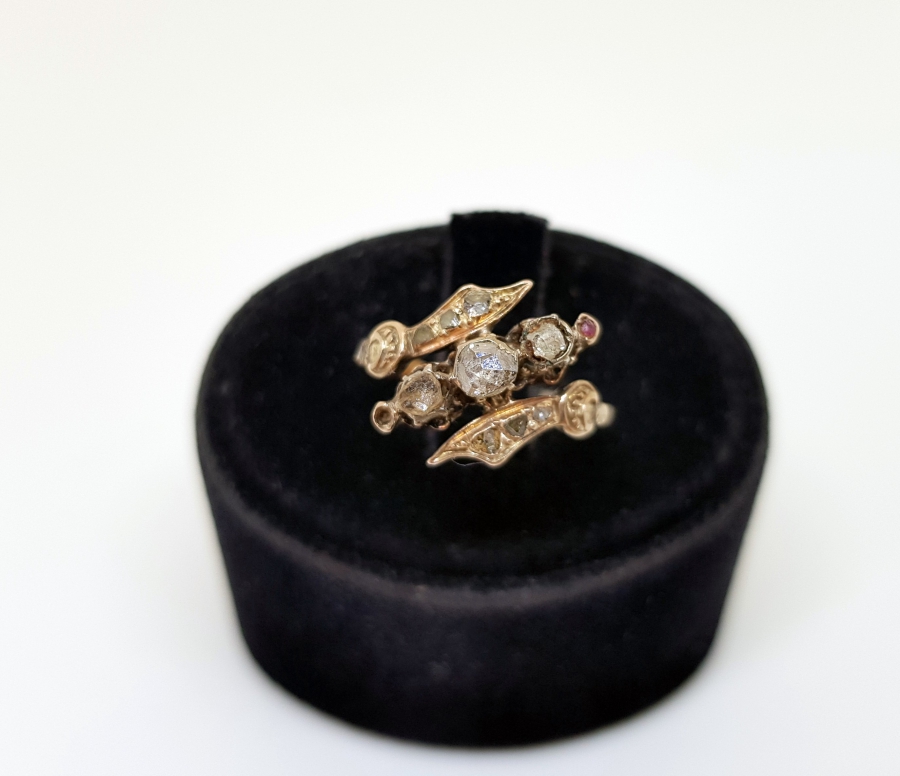 HİLALLİ GİRİT MODELİ ÇOK NADİR ELMAS TAŞLI OSMANLI ALTIN YÜZÜK