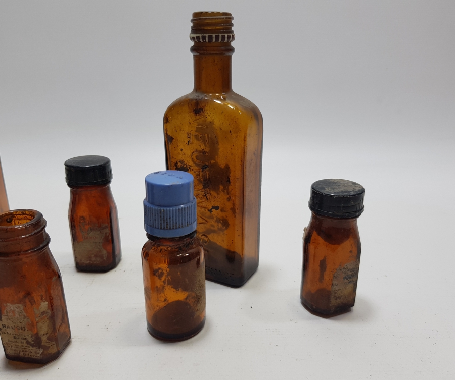 ECZACILIK TARİHİ -ANTİKA CAM İLAÇ ŞİŞESİ LOTU