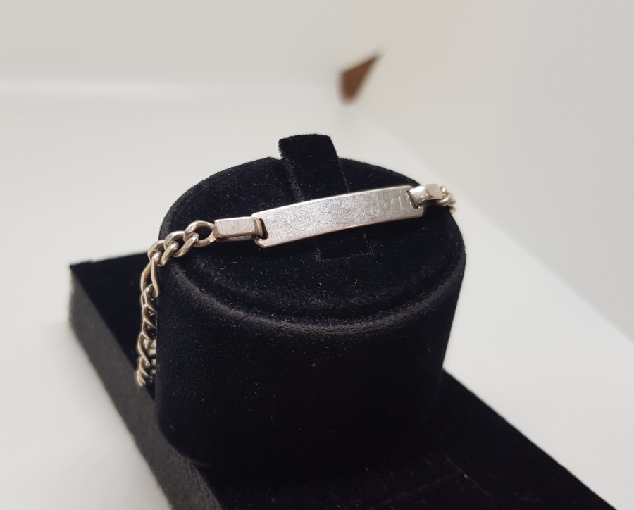 ŞEYMA YAZILI GÜMÜŞ BİLEKLİK