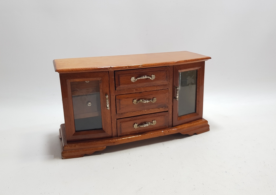 1900 BAŞLARI EL YAPIMI OSMANLI DÖNEMİ BÜYÜK BOY MÜCEVHER SANDIĞI