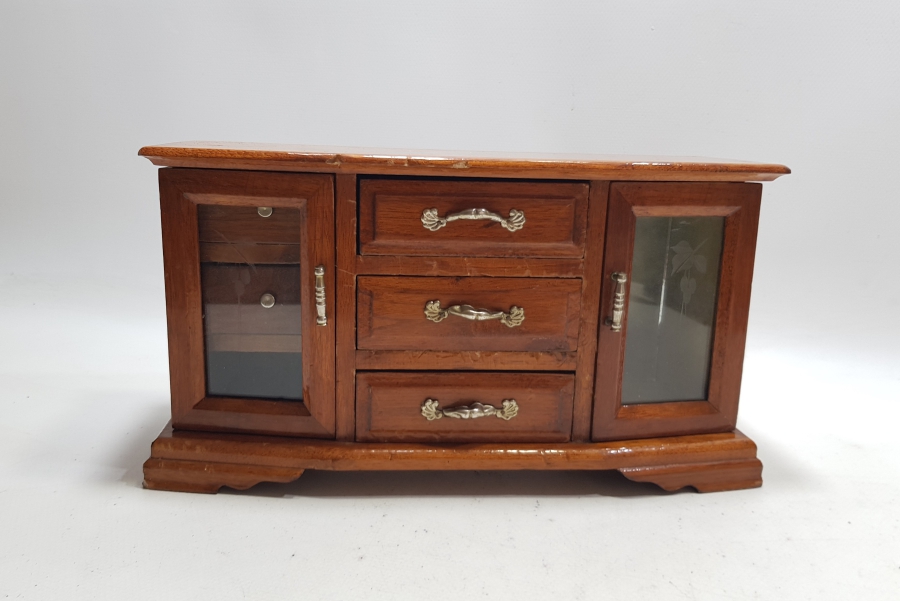 1900 BAŞLARI EL YAPIMI OSMANLI DÖNEMİ BÜYÜK BOY MÜCEVHER SANDIĞI