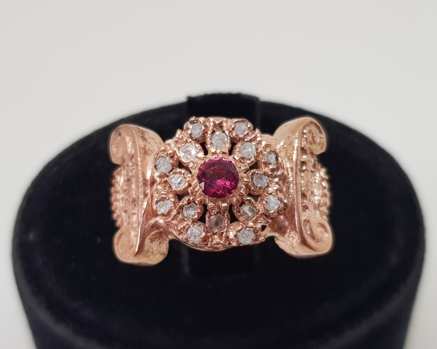 YAKUT VE ELMAS TAŞLI KOÇ BAŞI MODELİ YÜZÜK