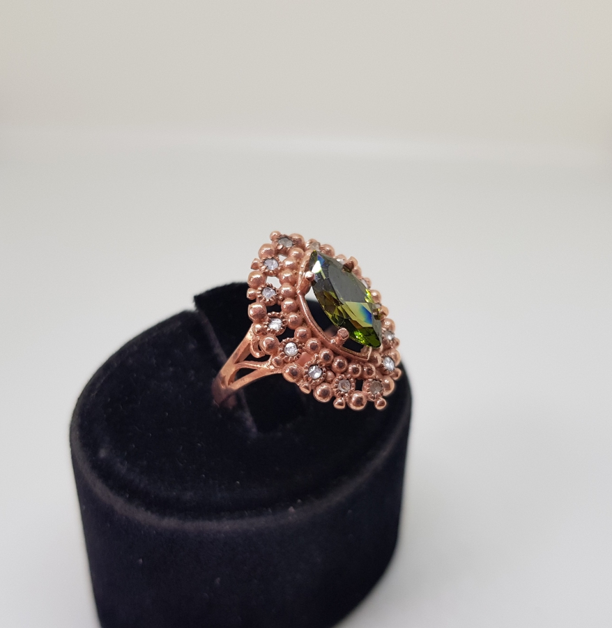 ELMAS VE SİTRİN TAŞLARLA SÜSLÜ MEKİK MODELİ YÜZÜK