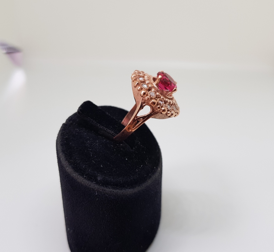 DİVANHANE MODELİ ELMAS TAŞLI YÜZÜK