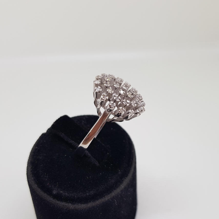 DİKENLİ MODEL PIRLANTA TAŞLI YÜZÜK