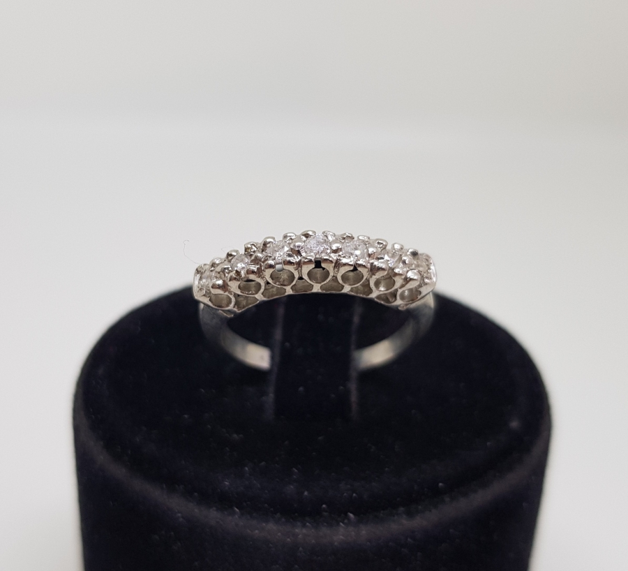 YEDİTAŞ MODEL PIRLANTA TAŞLI YÜZÜK