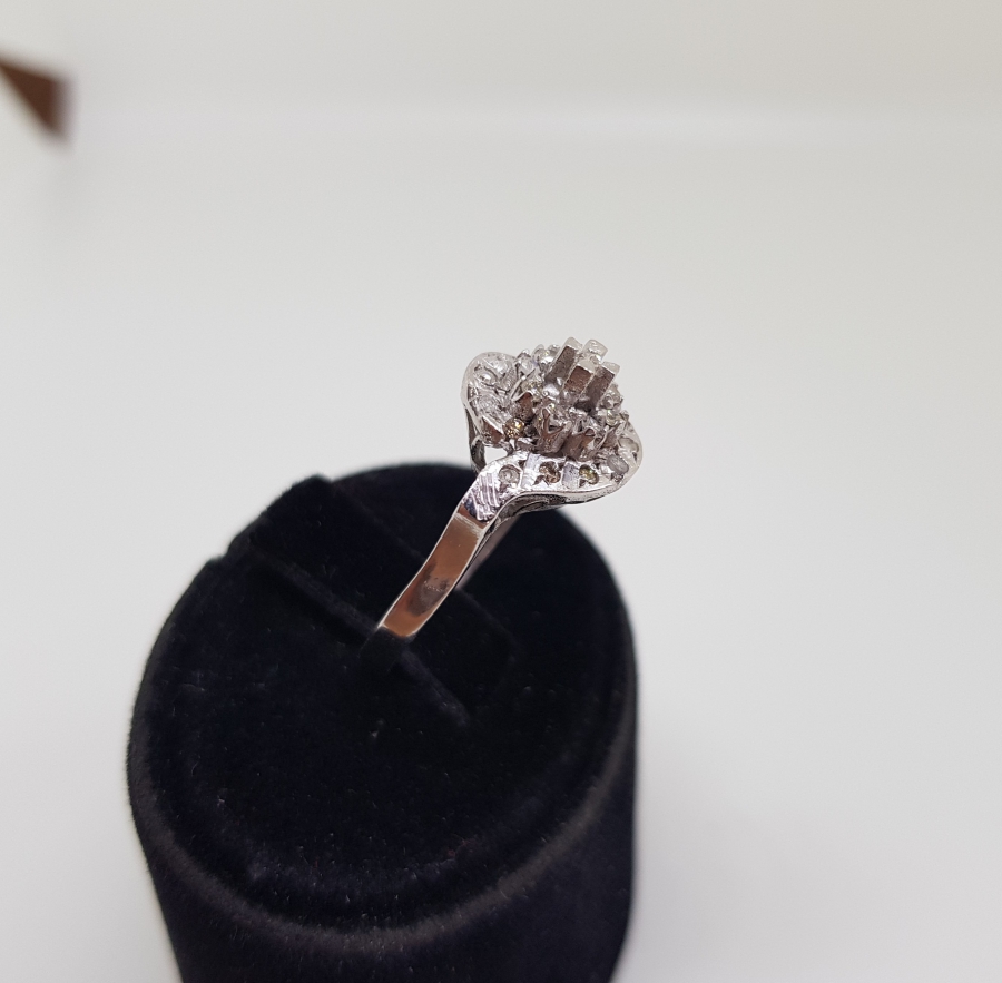 PIRLANTA TAŞLI SALYANGOZ MODEL YÜZÜK