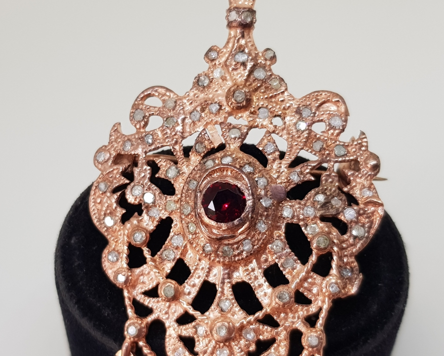 ELMAS TAŞLI BÜYÜK BOY HÜRREM MODEL BROŞ