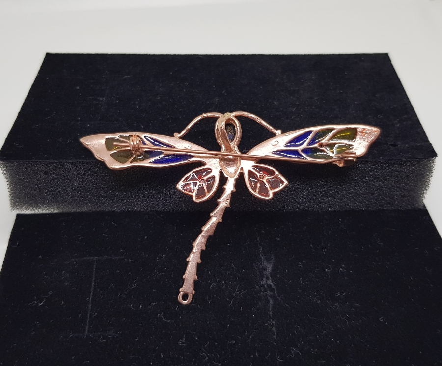 ÜZERİ MİNE İŞÇİLİKLİ YUSUFÇUK FORMLU BROŞ