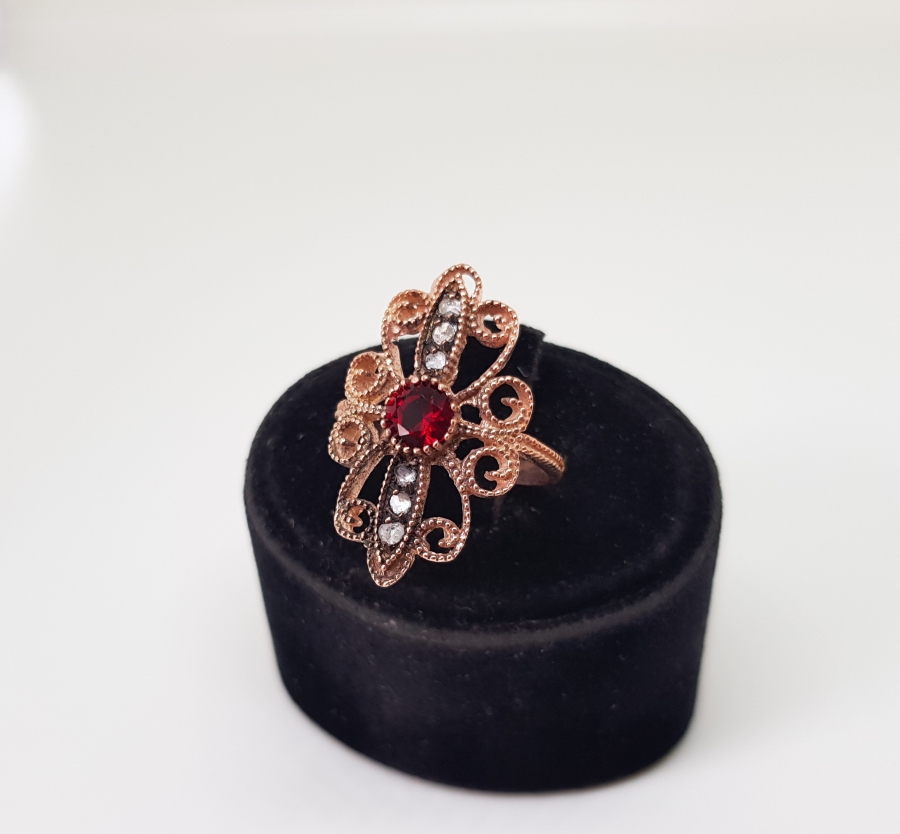 KELEBEK MODEL ELMAS TAŞLI YÜZÜK