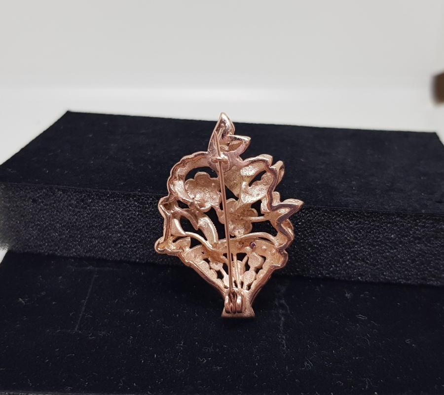 SAFİR VE ELMAS TAŞLI SAKSI ÇİÇEKLERİ MODELİ BROŞ