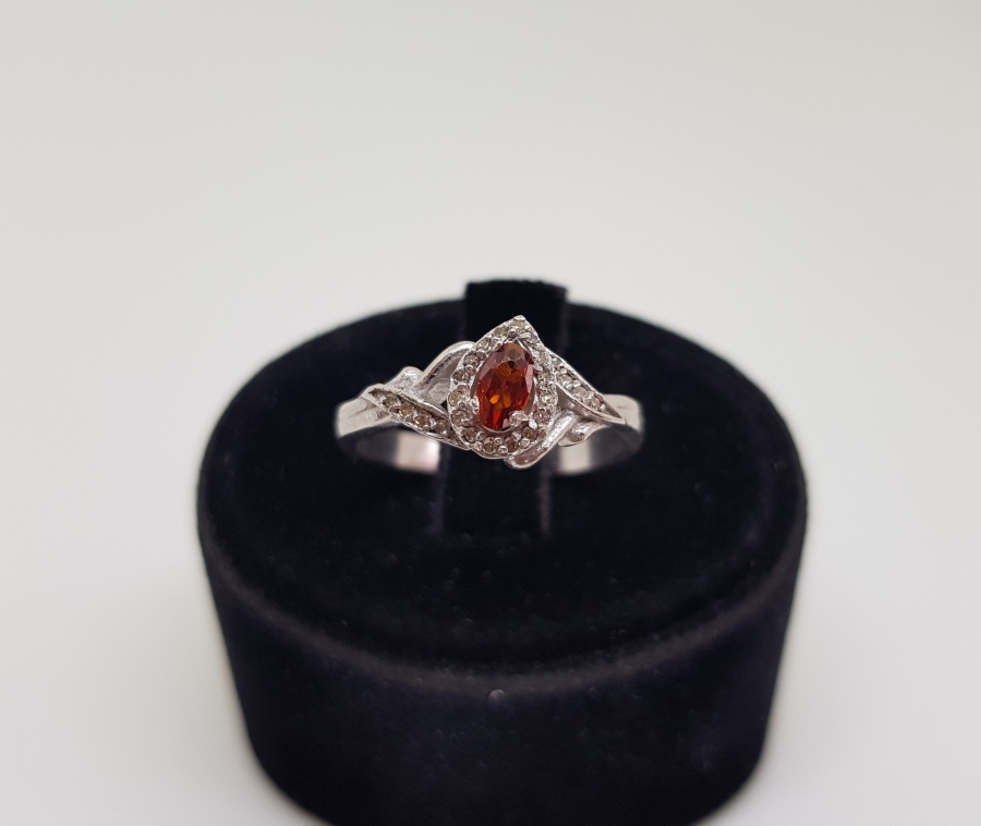 GRANAT TAŞLI YARIM MEKİK MODELİ YÜZÜK