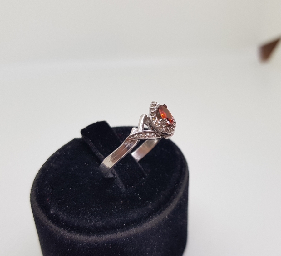 GRANAT TAŞLI YARIM MEKİK MODELİ YÜZÜK