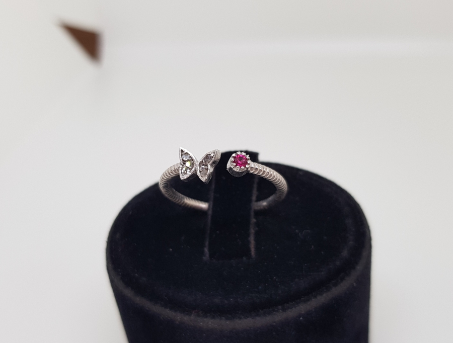 YAKUT VE ELMAS TAŞLI KELEBEK MODEL YÜZÜK