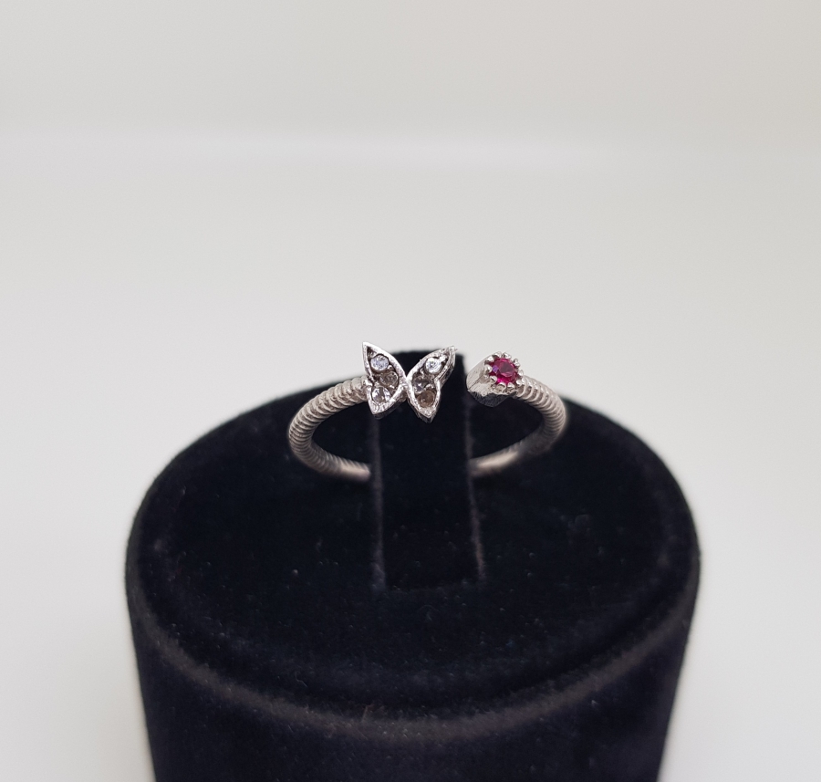 YAKUT VE ELMAS TAŞLI KELEBEK MODEL YÜZÜK