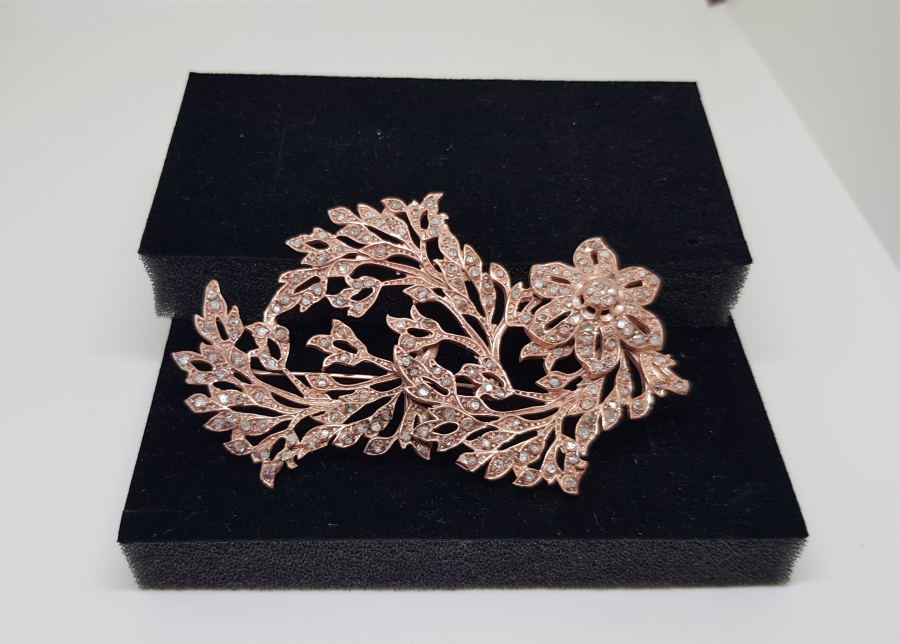 DALLI MODEL ELMAS TAŞLI BROŞ