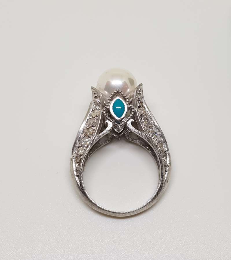 PIRLANTA TAŞLI İNCİLİ MODEL YÜZÜK