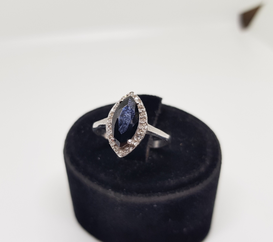 FASETA KESİMLİ AVRUPA MEKİK MODELİ PIRLANTA YÜZÜK