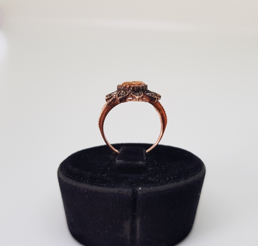 ZÜMRÜT VE ELMAS TAŞLI AYÇİÇEĞİ MODELİ YÜZÜK