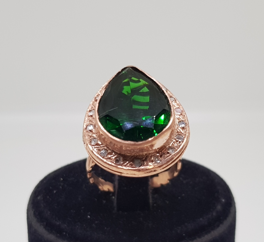 PIRLANTA TAŞLI HÜRREM MODEL DAMLA YÜZÜK