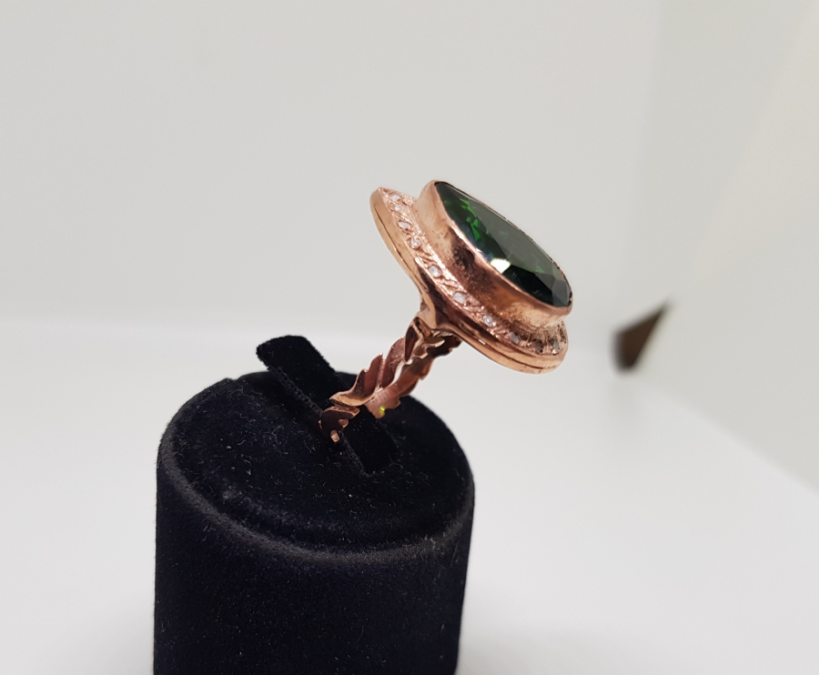 PIRLANTA TAŞLI HÜRREM MODEL DAMLA YÜZÜK