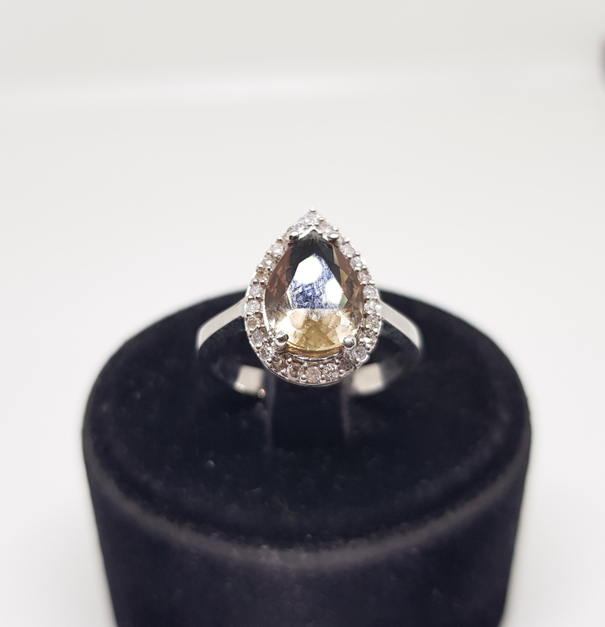 DAMLA MODEL PIRLANTA TAŞLI YÜZÜK