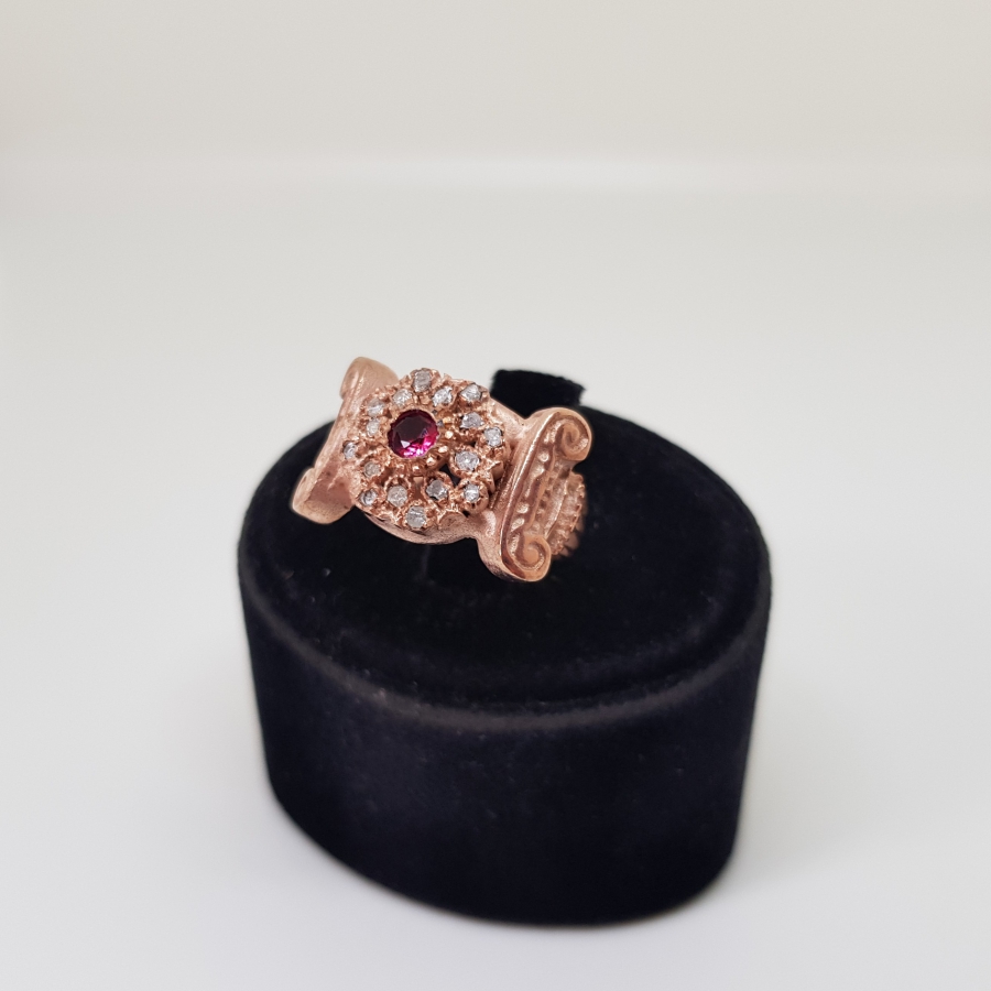 ELMAS VE YAKUT TAŞLI KOÇBAŞI MODELİ YÜZÜK