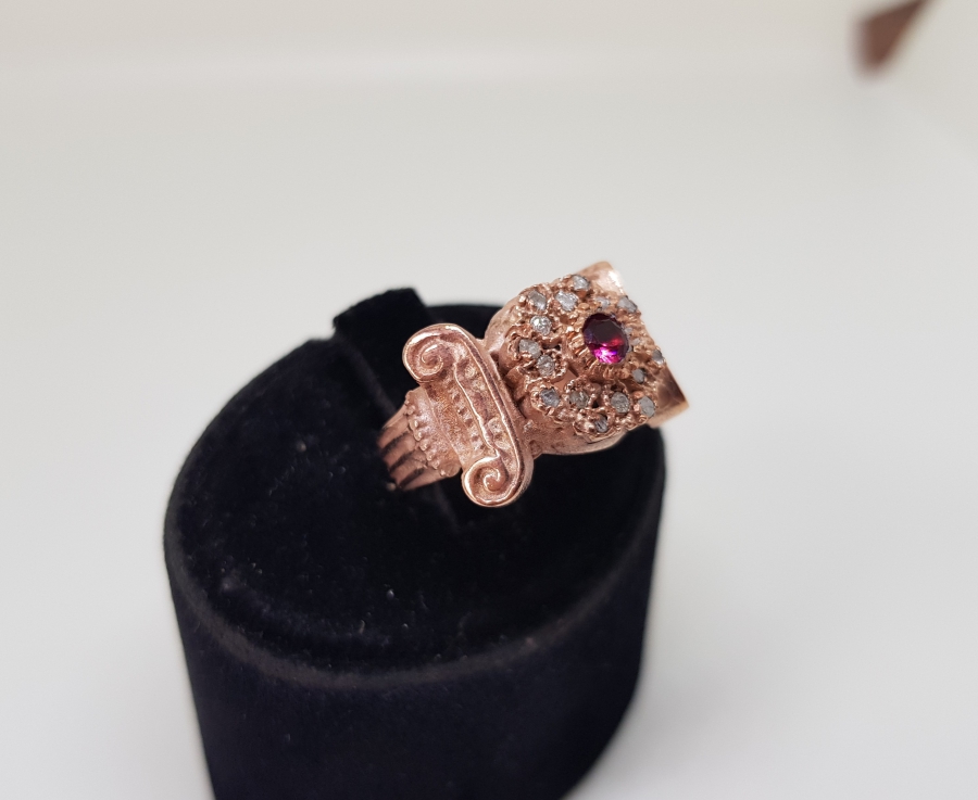 ELMAS VE YAKUT TAŞLI KOÇBAŞI MODELİ YÜZÜK