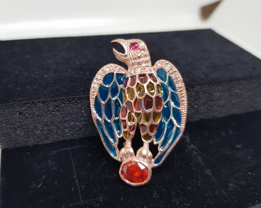 ATMACA FORMUNDA ELMAS VE MİNE İŞÇİLİKLİ BROŞ