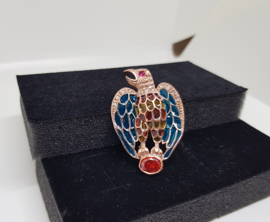 ATMACA FORMUNDA ELMAS VE MİNE İŞÇİLİKLİ BROŞ