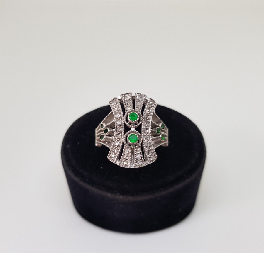 YAKUT ZÜMRÜT VE PIRLANTA TAŞLI AVRUPA MEKİK MODELİ YÜZÜK