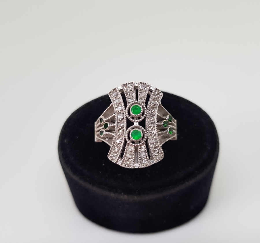 YAKUT ZÜMRÜT VE PIRLANTA TAŞLI AVRUPA MEKİK MODELİ YÜZÜK