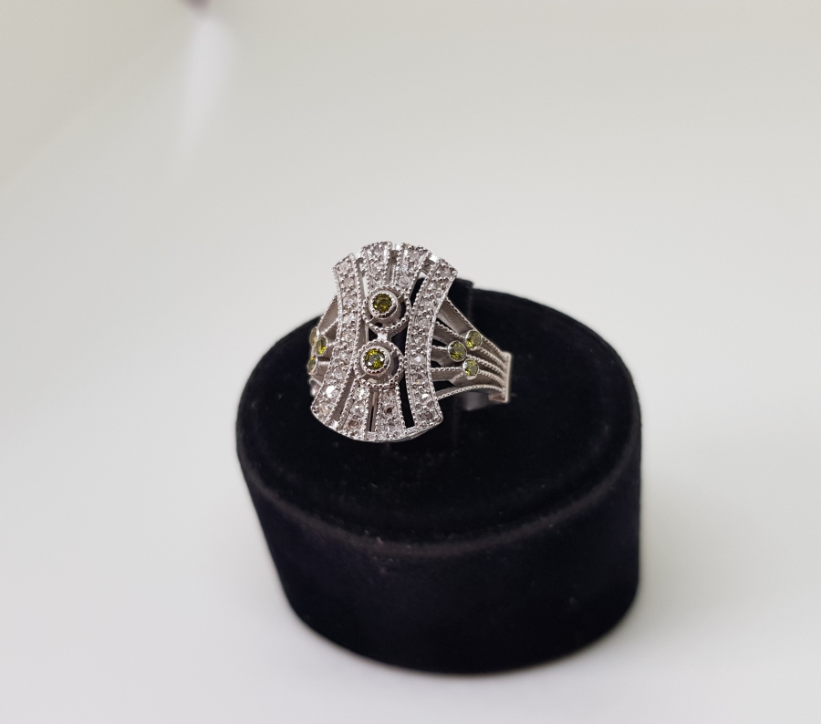 PIRLANTA VE SİTRİN TAŞLI EĞRİ BAGET MODEL YÜZÜK