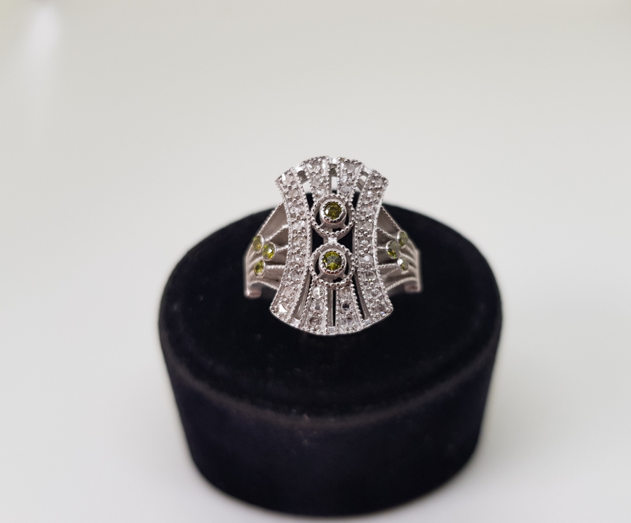 PIRLANTA VE SİTRİN TAŞLI EĞRİ BAGET MODEL YÜZÜK