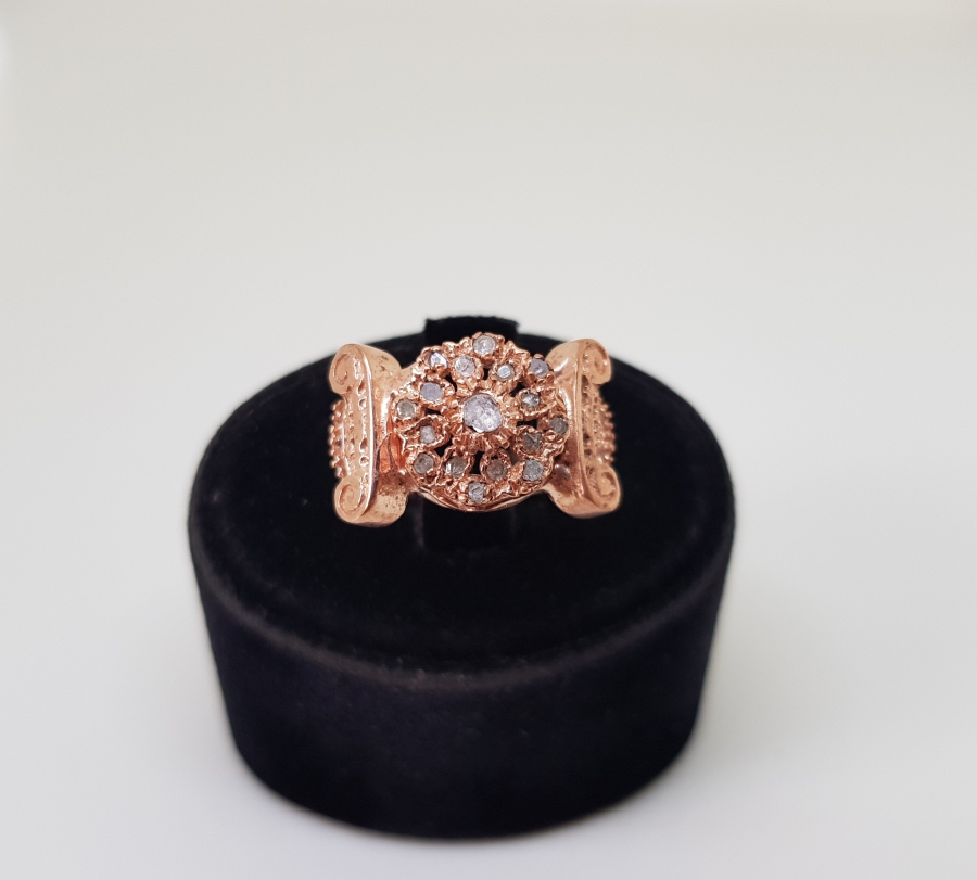 KOÇ BAŞI MODELİ ELMAS TAŞLI YÜZÜK