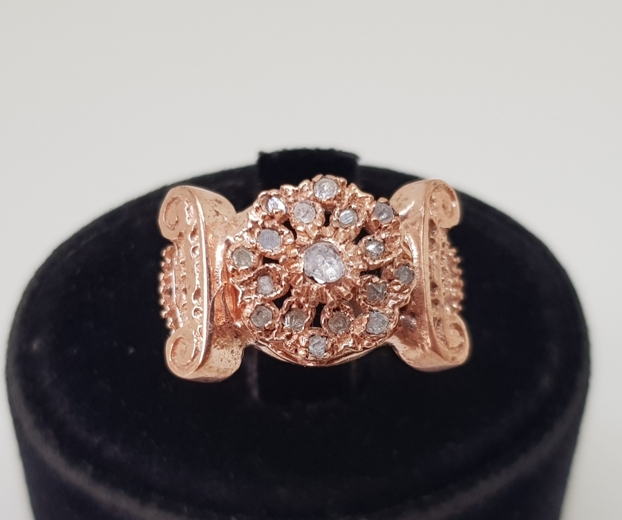 KOÇ BAŞI MODELİ ELMAS TAŞLI YÜZÜK