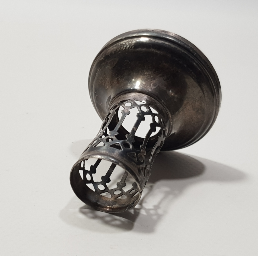 ANTİKA GÜMÜŞ KAPLAMA MUMLUK