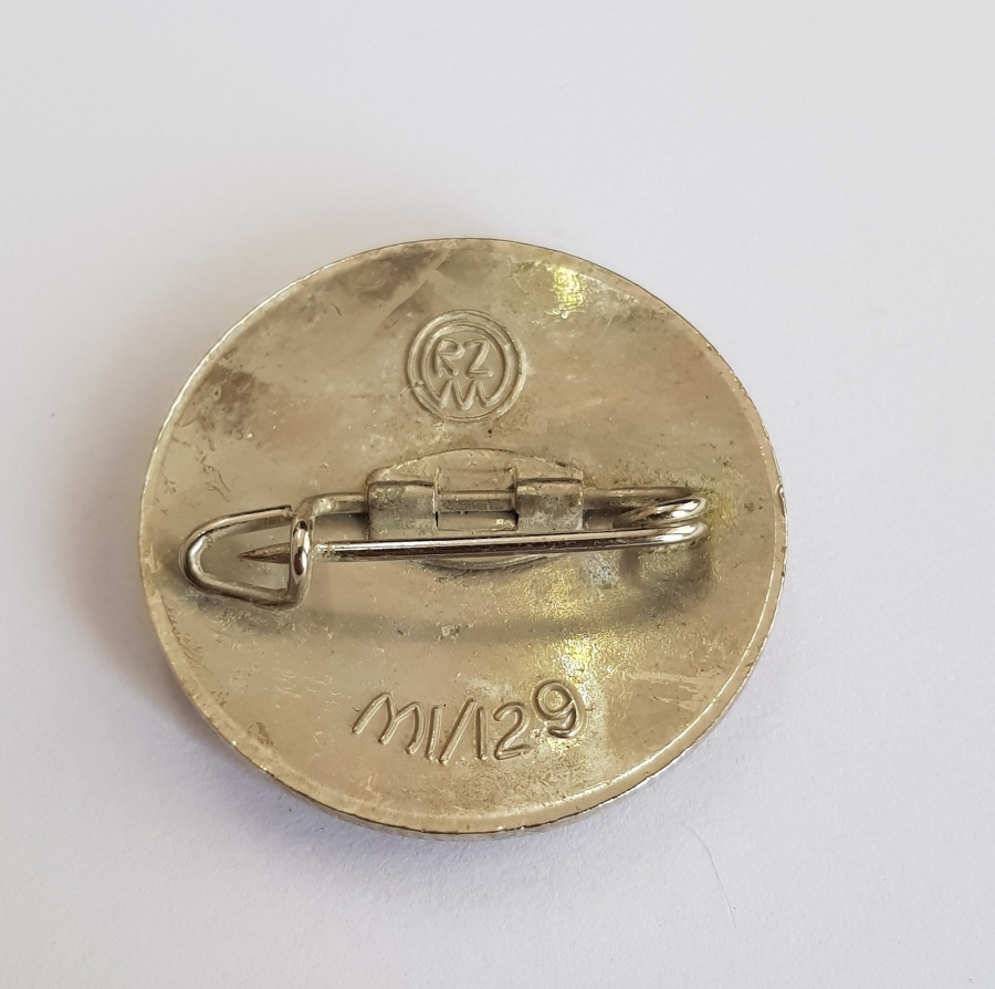 1933 ADOLF HİTLER YAZILI ÇOK NADİR MİNELİ ROZET