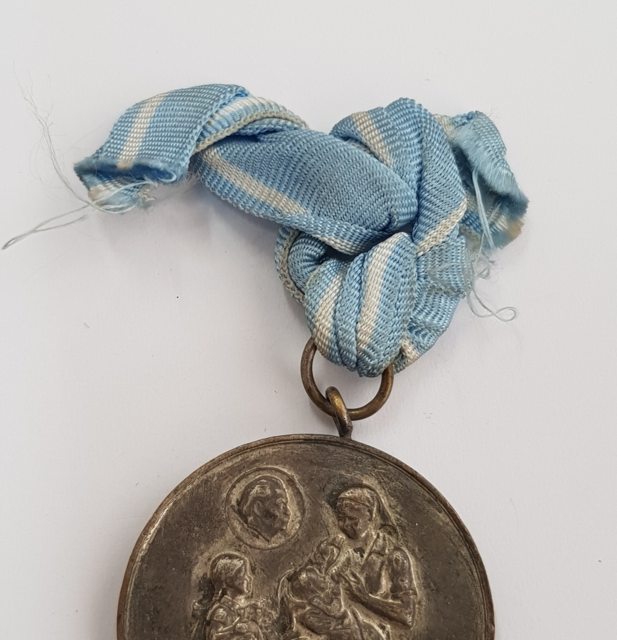 1944 TARİHLİ BULGARİSTAN ANNELİK MADALYASI